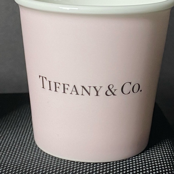 Tiffany Coffee Cups in Bone China, Set of Two - Picture 3 of 4